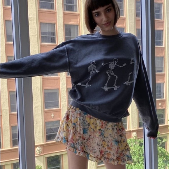 urban outfitters skateboard skeletons sweatshirt - Picture 4 of 8